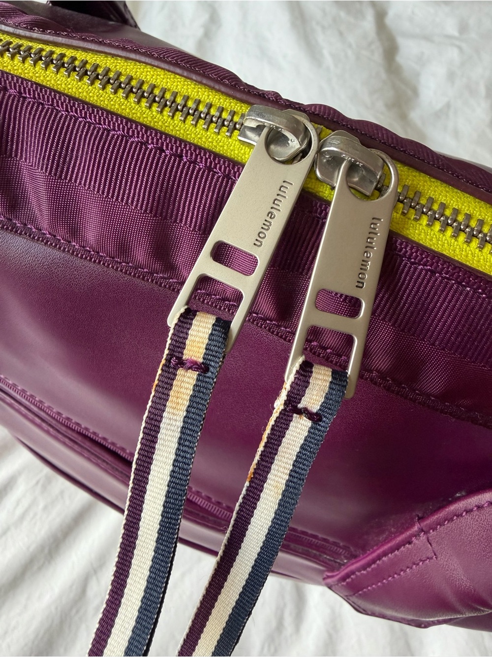 lululemon Happy Hatha Hour Bag | Rare Discontinued Style - Picture 14 of 16